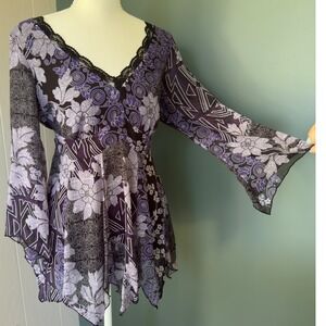 Separates NYC Purple Floral Lace V-Neck Handkerchief Hem Bell Sleeve Tunic Top S